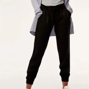 Talula Aritzia Los Feliz Black Rayon Jogger Pants Size L
